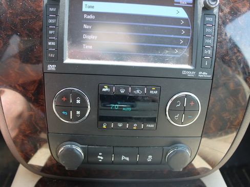 Used 2013 GMC Yukon Denali AWD/4WD image 24