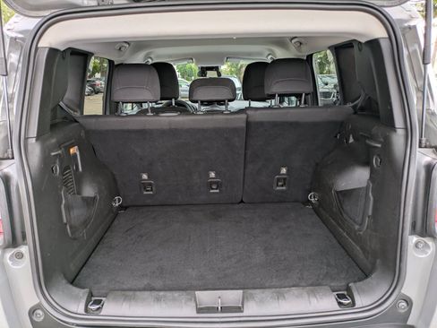 Used 2021 Jeep Renegade Latitude AWD/4WD image 9