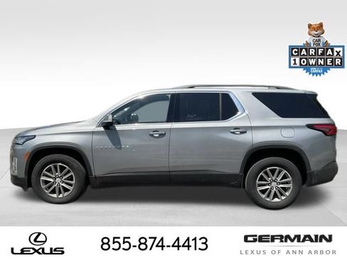 Used 2023 Chevrolet Traverse LT w/ Rear Camera Mirror Package AWD/4WD image 3
