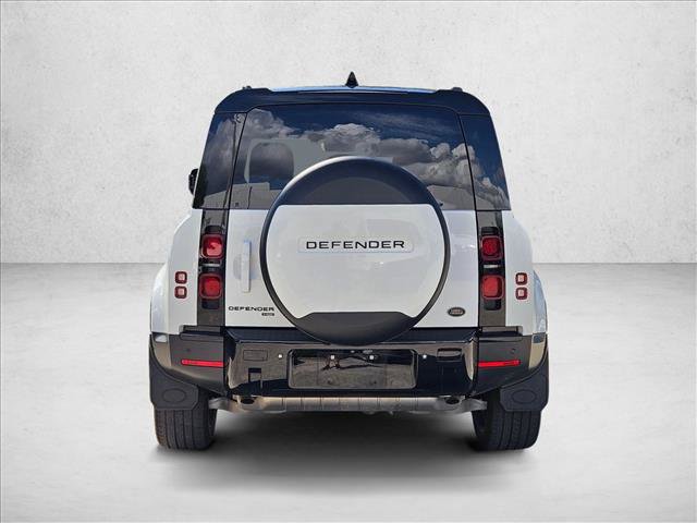 Used 2022 Land Rover Defender 110 SE AWD/4WD image 6