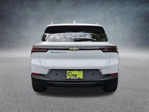 New 2026 Chevrolet Equinox EV LT image 5