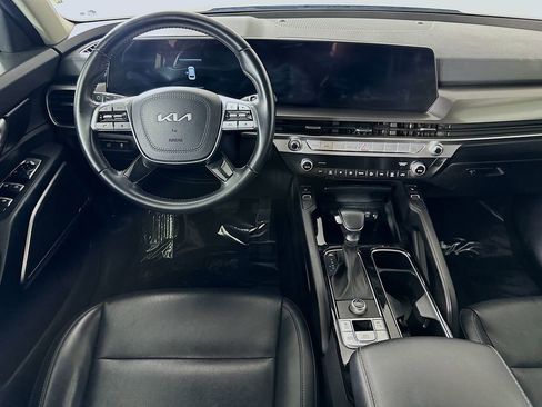 Used 2025 Kia Telluride S image 17