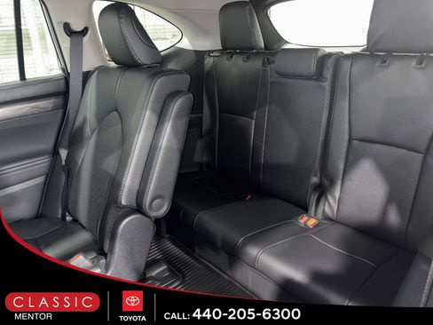 New 2026 Toyota Highlander Limited image 11