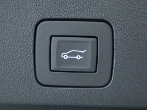 Used 2024 Buick Encore GX Preferred w/ Comfort Package FWD image 31