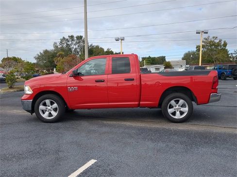 Used 2024 RAM 1500 Classic SLT image 3