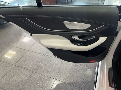 Used 2025 Mercedes-Benz AMG GT 63 image 35
