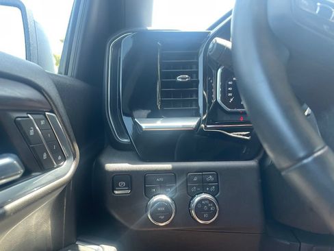 Used 2026 GMC Sierra 1500 SLT AWD/4WD image 12