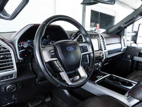 Used 2017 Ford F250 Platinum w/ FX4 Off-Road Package AWD/4WD image 46