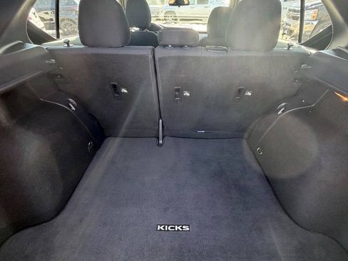 Used 2019 Nissan Kicks S FWD image 29