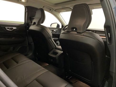 Used 2025 Volvo V60 B5 Cross Country Plus AWD/4WD image 23