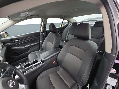 Used 2024 Nissan Altima 2.5 SV image 41