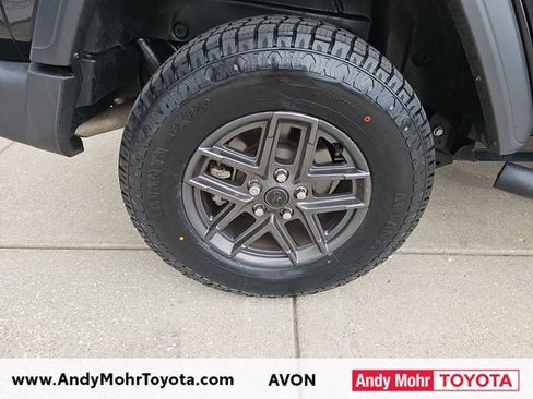 Used 2024 Jeep Wrangler Unlimited Sport AWD/4WD image 36