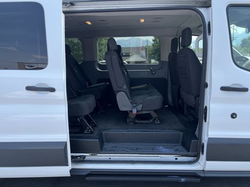 Used 2018 Ford Transit 350 XLT RWD image 18