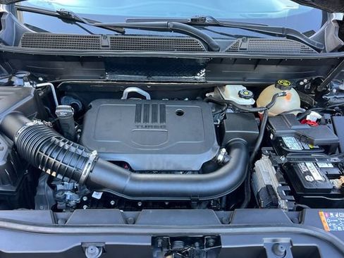 Used 2023 GMC Acadia SLT image 37