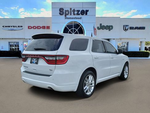 Used 2022 Dodge Durango R/T RWD image 2