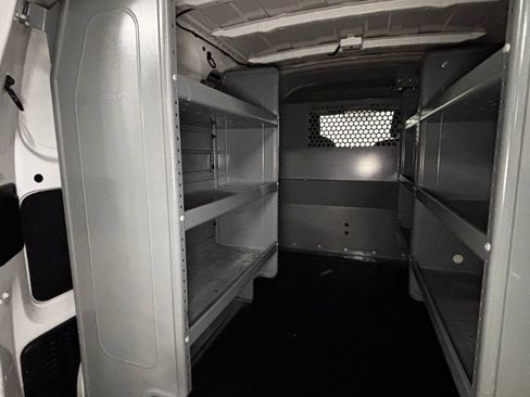 Used 2020 Nissan NV200 SV image 17