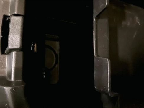 Used 2016 Ford Escape SE image 35