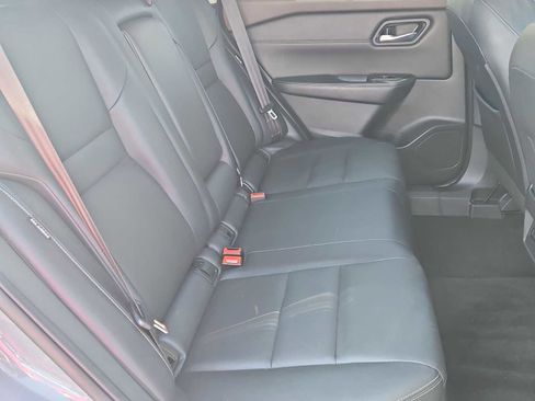 Used 2022 Nissan Rogue SL w/ SL Premium Package image 18