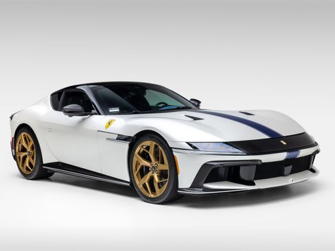 Used 2025 Ferrari 12Cilindri RWD image 8