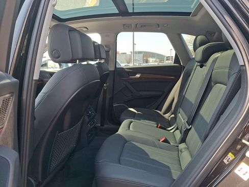 Certified 2023 Audi Q5 2.0T Premium Plus w/ Premium Plus Package AWD/4WD image 10