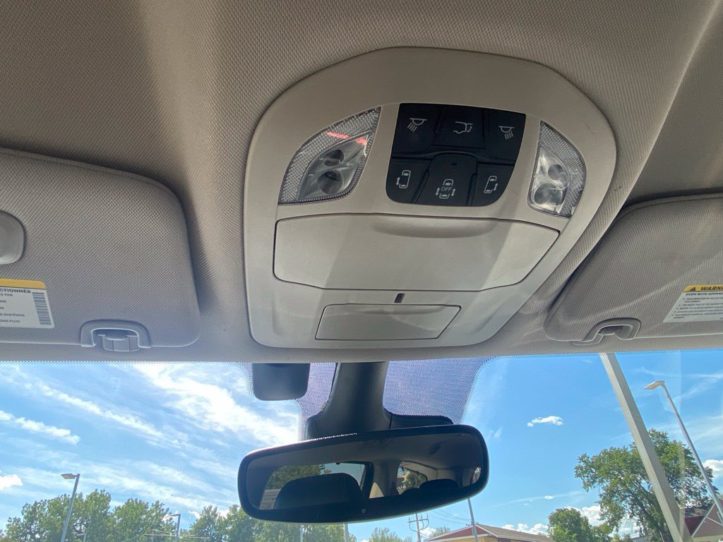 Used 2022 Chrysler Pacifica Touring-L AWD/4WD image 16