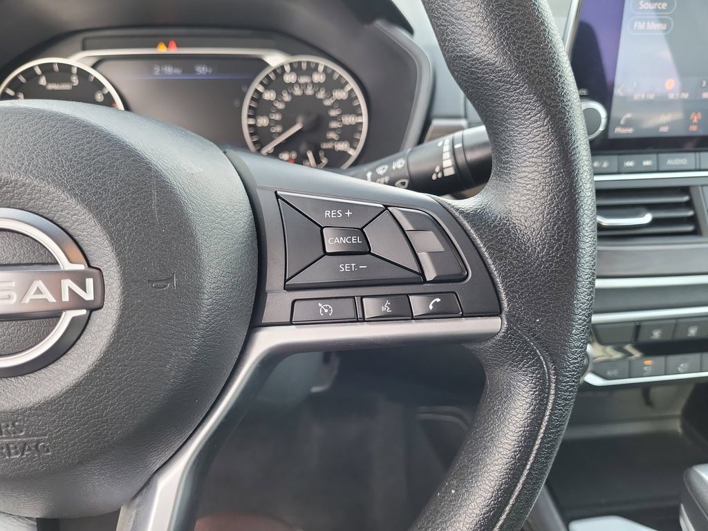 Used 2023 Nissan Altima 2.5 SV FWD image 18