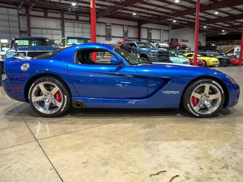 Used 2006 Dodge Viper SRT-10 w/ First Edition Group RWD image 10