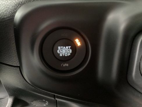 Used 2022 Jeep Wrangler Sport S image 21