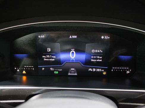 Used 2024 Volkswagen Tiguan SE image 13