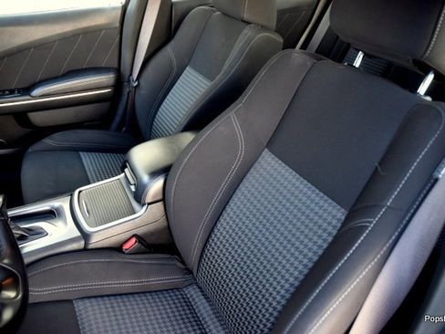 Used 2023 Dodge Charger SXT image 9