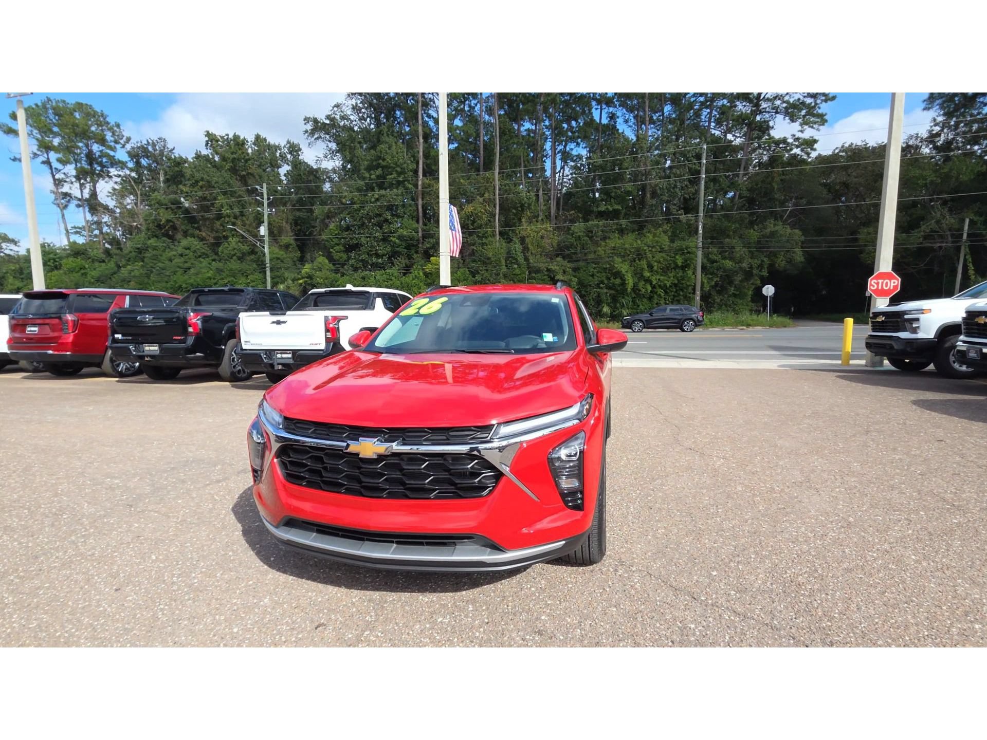 Used 2026 Chevrolet Trax LT w/ Driver Confidence Package FWD image 3