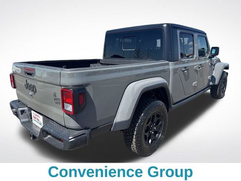 Used 2022 Jeep Gladiator Sport AWD/4WD image 7