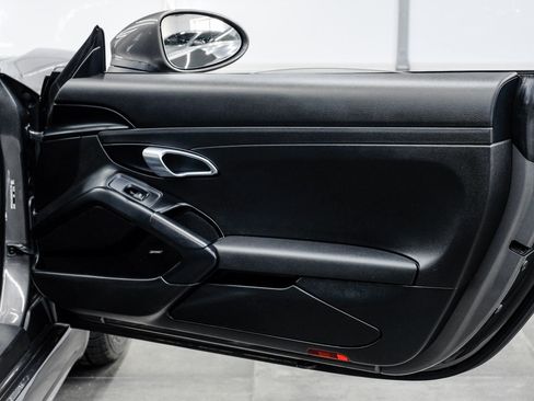 Used 2022 Porsche 718 Cayman image 47