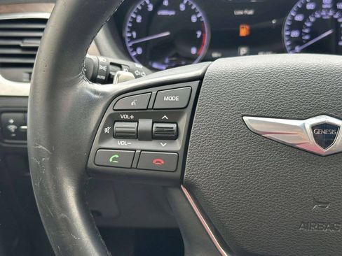 Used 2015 Hyundai Genesis 5.0 RWD image 27