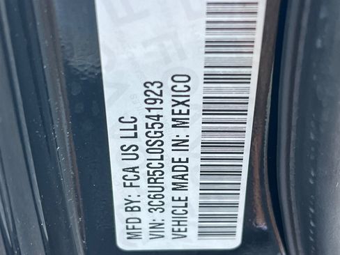 New 2025 RAM 2500 Tradesman AWD/4WD image 23