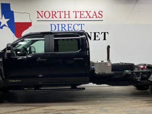 Used 2024 Ford F550 XL Crew Cab 203 4WD image 12