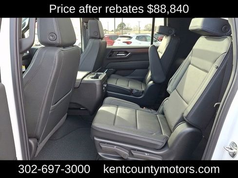 New 2026 GMC Yukon XL Denali w/ Sun & Power Step Package image 11