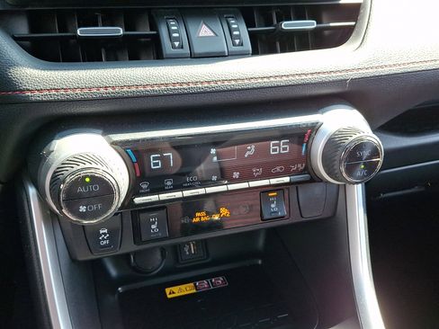 Used 2023 Toyota RAV4 XSE w/ Weather Package AWD/4WD image 16