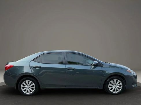 Used 2017 Toyota Corolla LE image 8