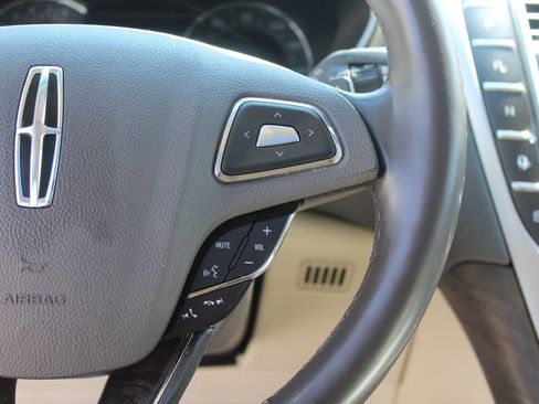 Used 2018 Lincoln MKX Reserve w/ Lincoln MKX Climate Package AWD/4WD image 11
