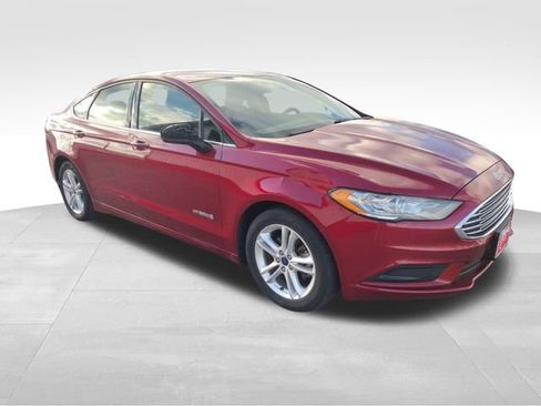 Used 2018 Ford Fusion SE image 15