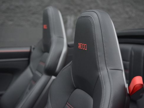 Certified 2023 Porsche 911 Cabriolet image 17