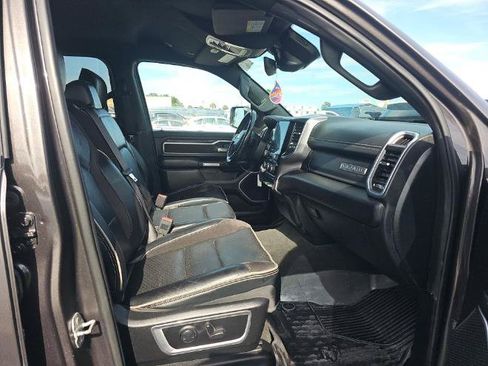Used 2023 RAM 1500 Laramie AWD/4WD image 9