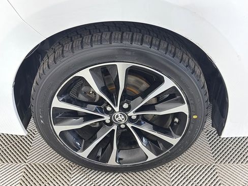 Used 2019 Toyota Corolla SE FWD image 8