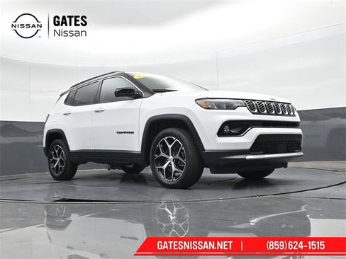 Used 2024 Jeep Compass Limited image 35