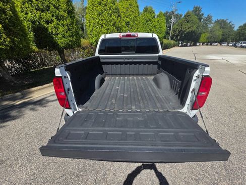 Used 2021 Chevrolet Colorado LT w/ LT Convenience Package image 5