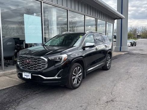 Used 2019 GMC Terrain Denali w/ Driver Alert Package II image 1
