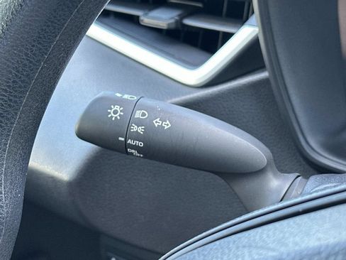 Used 2025 Toyota Corolla LE FWD image 29