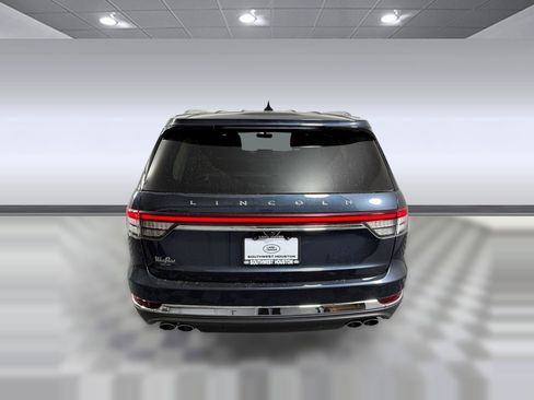 Used 2021 Lincoln Aviator Reserve w/ Equipment Group 201A RWD image 10