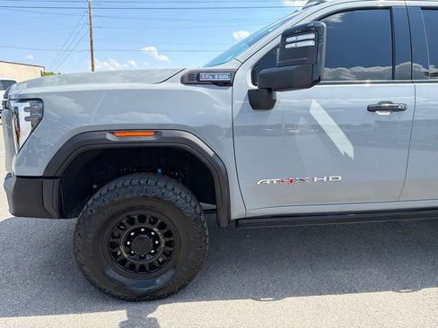 Used 2024 GMC Sierra 2500 AT4X w/ AT4X AEV Edition AWD/4WD image 10